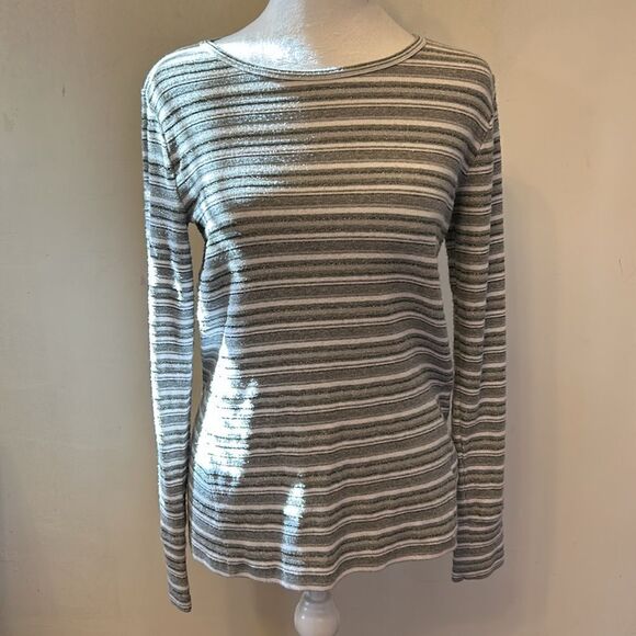 Gap gray white sparkle striped long sleeve feather tee Size M EUC - Picture 4 of 8